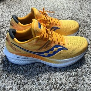 Saucony Triumph 20 Running Shoes 9.5